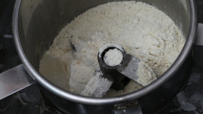 如何改善大豆分離蛋白的可溶性、分散性、乳化性?